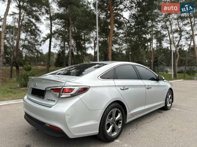 Сірий Хендай Соната, об'ємом двигуна 2 л та пробігом 140 тис. км за 14300 $, фото 14 на Automoto.ua