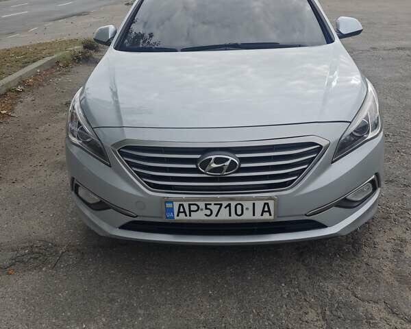 Серый Хендай Соната, объемом двигателя 2 л и пробегом 227 тыс. км за 11500 $, фото 1 на Automoto.ua