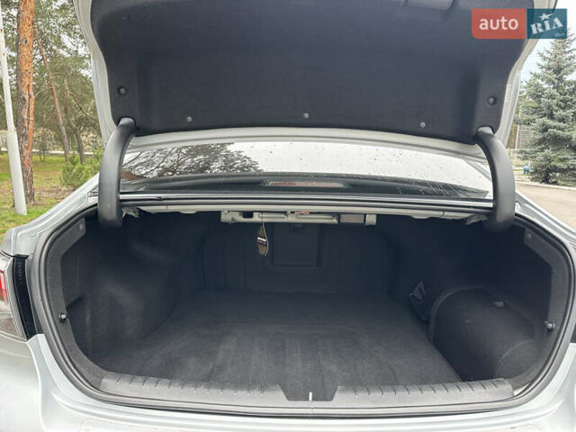 Сірий Хендай Соната, об'ємом двигуна 2 л та пробігом 140 тис. км за 14300 $, фото 22 на Automoto.ua