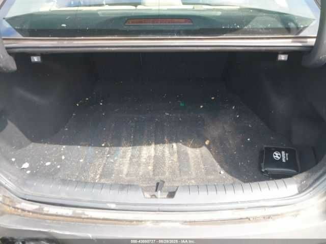 Сірий Хендай Соната, об'ємом двигуна 2.4 л та пробігом 104 тис. км за 2500 $, фото 9 на Automoto.ua