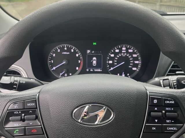 Сірий Хендай Соната, об'ємом двигуна 2.4 л та пробігом 124 тис. км за 12499 $, фото 6 на Automoto.ua