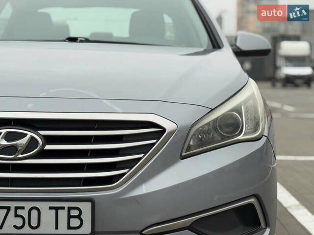 Сірий Хендай Соната, об'ємом двигуна 2.4 л та пробігом 167 тис. км за 8900 $, фото 30 на Automoto.ua