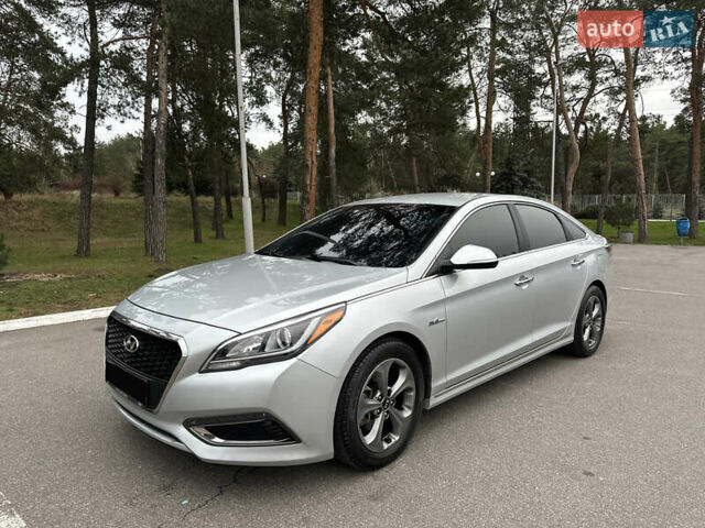 Сірий Хендай Соната, об'ємом двигуна 2 л та пробігом 140 тис. км за 14300 $, фото 11 на Automoto.ua