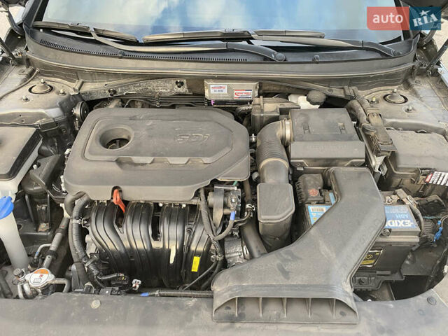 Хендай Соната 2017 в Львове на Automoto.ua Серый Хендай Соната, объемом двигателя 2.4 л и пробегом 130 тыс. км за 11600 $, фото 8 на Automoto.ua