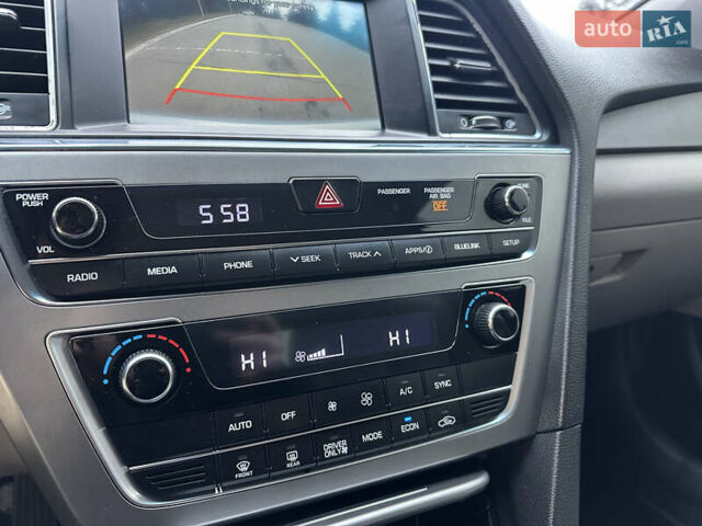 Сірий Хендай Соната, об'ємом двигуна 2 л та пробігом 140 тис. км за 14300 $, фото 38 на Automoto.ua