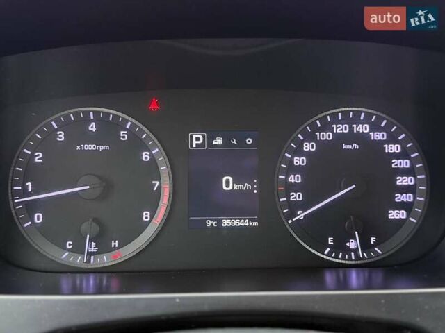 Серый Хендай Соната, объемом двигателя 2 л и пробегом 360 тыс. км за 8399 $, фото 10 на Automoto.ua