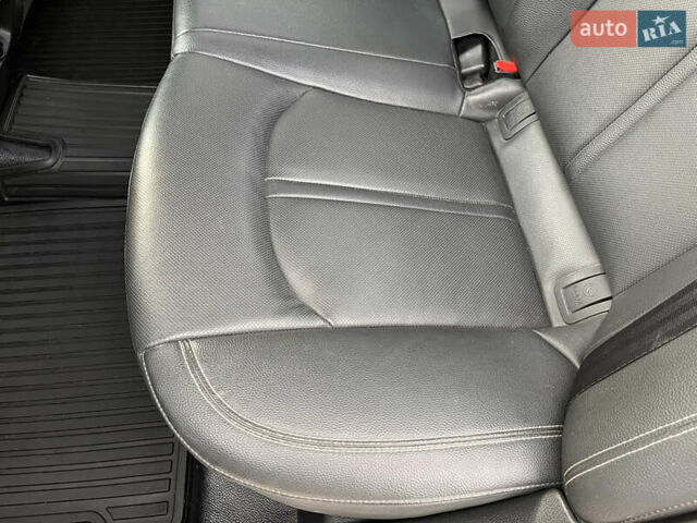 Серый Хендай Соната, объемом двигателя 2 л и пробегом 165 тыс. км за 12900 $, фото 48 на Automoto.ua
