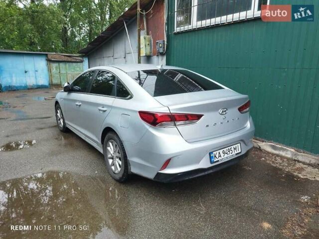 Сірий Хендай Соната, об'ємом двигуна 2 л та пробігом 26 тис. км за 14100 $, фото 1 на Automoto.ua