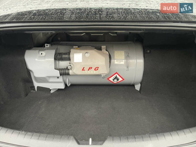 Серый Хендай Соната, объемом двигателя 2 л и пробегом 192 тыс. км за 12900 $, фото 53 на Automoto.ua