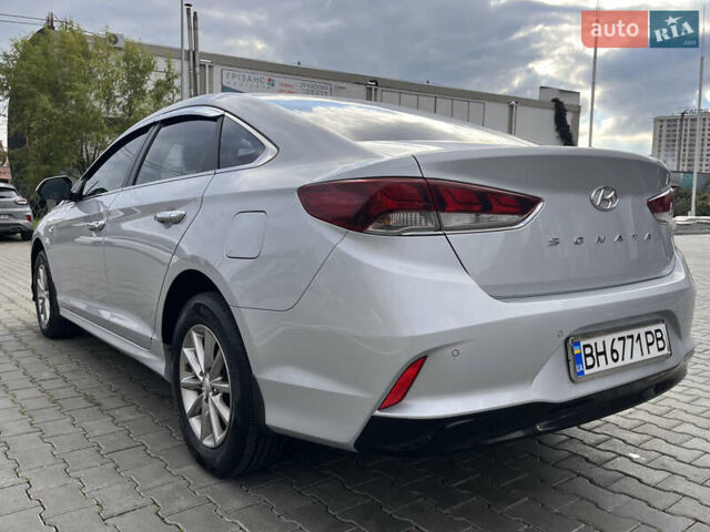 Серый Хендай Соната, объемом двигателя 2 л и пробегом 165 тыс. км за 12900 $, фото 25 на Automoto.ua