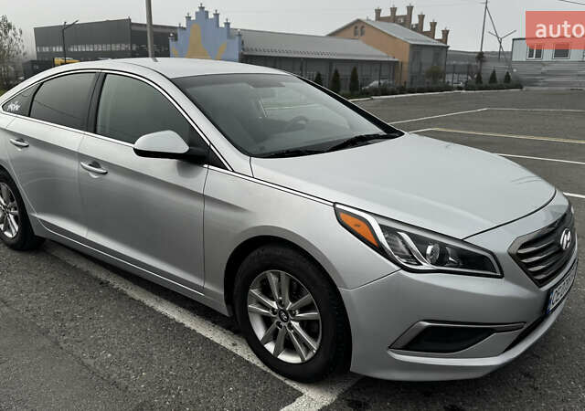 Серый Хендай Соната, объемом двигателя 2.36 л и пробегом 187 тыс. км за 9500 $, фото 8 на Automoto.ua