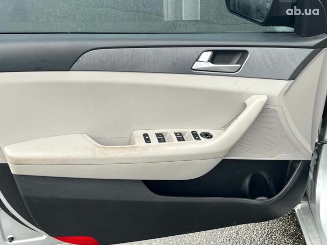 Серый Хендай Соната, объемом двигателя 2.4 л и пробегом 145 тыс. км за 9690 $, фото 25 на Automoto.ua