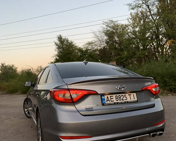 Серый Хендай Соната, объемом двигателя 2 л и пробегом 154 тыс. км за 11200 $, фото 13 на Automoto.ua