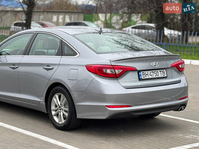 Сірий Хендай Соната, об'ємом двигуна 2.4 л та пробігом 167 тис. км за 8900 $, фото 9 на Automoto.ua