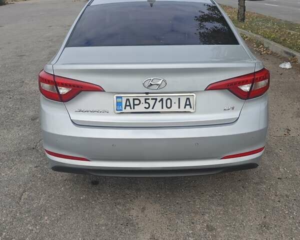 Серый Хендай Соната, объемом двигателя 2 л и пробегом 227 тыс. км за 11500 $, фото 10 на Automoto.ua