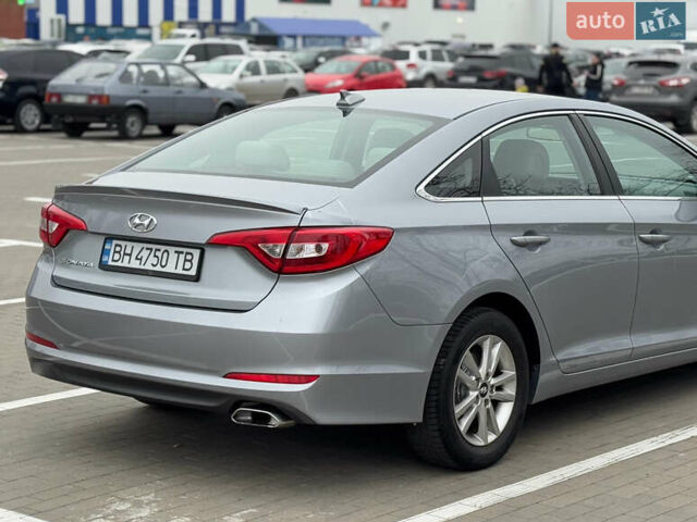 Сірий Хендай Соната, об'ємом двигуна 2.4 л та пробігом 167 тис. км за 8900 $, фото 25 на Automoto.ua