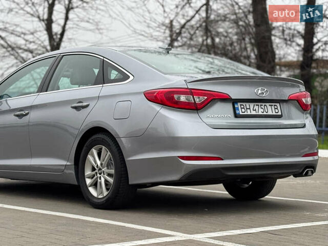 Сірий Хендай Соната, об'ємом двигуна 2.4 л та пробігом 167 тис. км за 8900 $, фото 10 на Automoto.ua