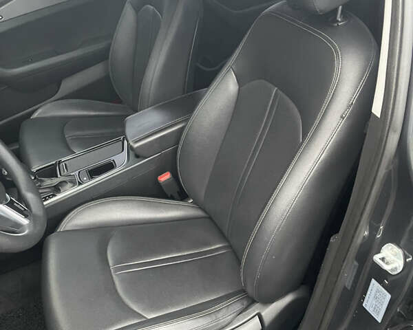 Серый Хендай Соната, объемом двигателя 2 л и пробегом 192 тыс. км за 12900 $, фото 23 на Automoto.ua