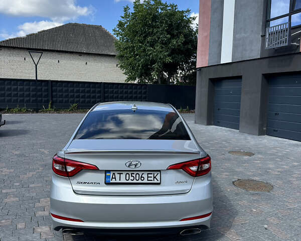 Серый Хендай Соната, объемом двигателя 2.36 л и пробегом 280 тыс. км за 10500 $, фото 1 на Automoto.ua