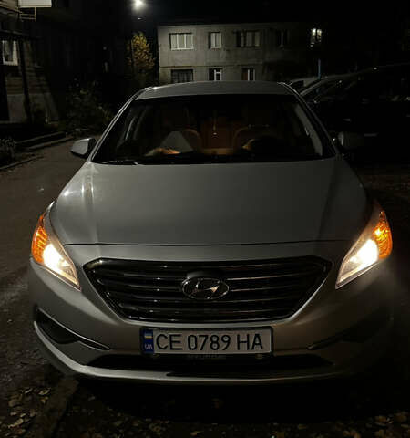 Серый Хендай Соната, объемом двигателя 2.36 л и пробегом 187 тыс. км за 9500 $, фото 3 на Automoto.ua