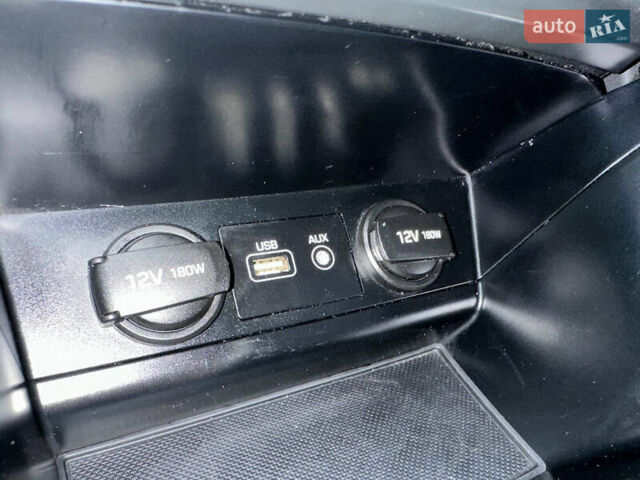 Сірий Хендай Соната, об'ємом двигуна 2 л та пробігом 151 тис. км за 13800 $, фото 34 на Automoto.ua