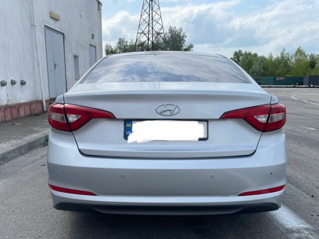 Серый Хендай Соната, объемом двигателя 2 л и пробегом 360 тыс. км за 8450 $, фото 1 на Automoto.ua