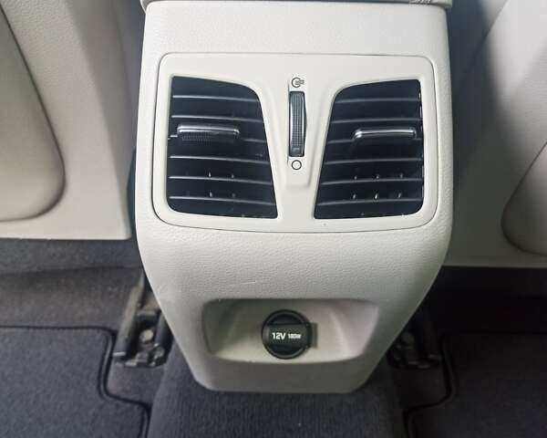 Сірий Хендай Соната, об'ємом двигуна 2 л та пробігом 116 тис. км за 14300 $, фото 19 на Automoto.ua