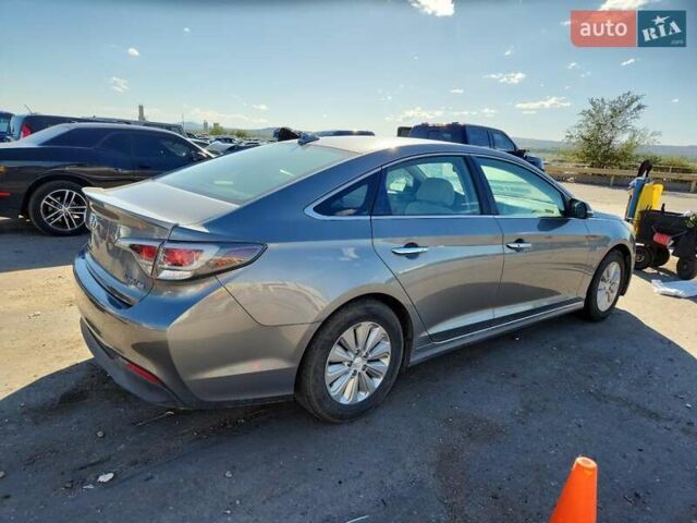 Серый Хендай Соната, объемом двигателя 2 л и пробегом 169 тыс. км за 1500 $, фото 5 на Automoto.ua