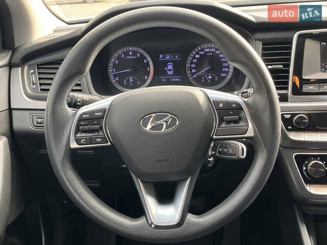 Серый Хендай Соната, объемом двигателя 2 л и пробегом 165 тыс. км за 12900 $, фото 33 на Automoto.ua