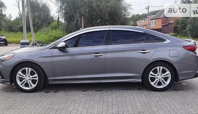 Серый Хендай Соната, объемом двигателя 2.4 л и пробегом 93 тыс. км за 14154 $, фото 3 на Automoto.ua