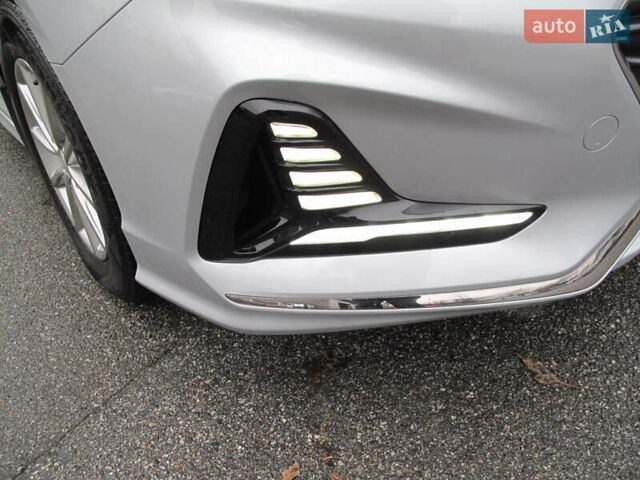 Сірий Хендай Соната, об'ємом двигуна 0 л та пробігом 256 тис. км за 13999 $, фото 10 на Automoto.ua