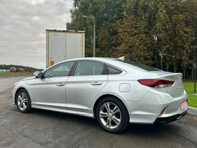 Сірий Хендай Соната, об'ємом двигуна 2.4 л та пробігом 115 тис. км за 12500 $, фото 2 на Automoto.ua