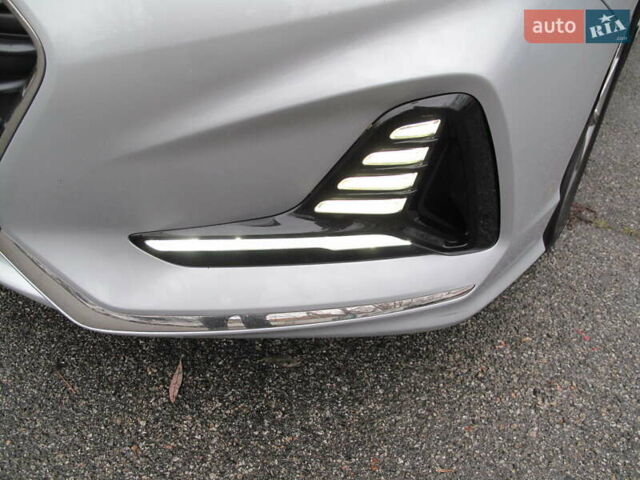 Сірий Хендай Соната, об'ємом двигуна 0 л та пробігом 256 тис. км за 13999 $, фото 8 на Automoto.ua