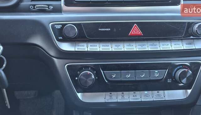 Серый Хендай Соната, объемом двигателя 2 л и пробегом 181 тыс. км за 14000 $, фото 23 на Automoto.ua