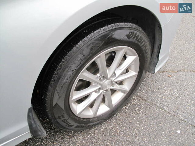Сірий Хендай Соната, об'ємом двигуна 0 л та пробігом 256 тис. км за 13999 $, фото 49 на Automoto.ua
