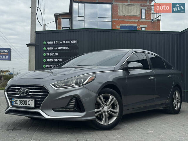 Серый Хендай Соната, объемом двигателя 2.4 л и пробегом 133 тыс. км за 13850 $, фото 1 на Automoto.ua
