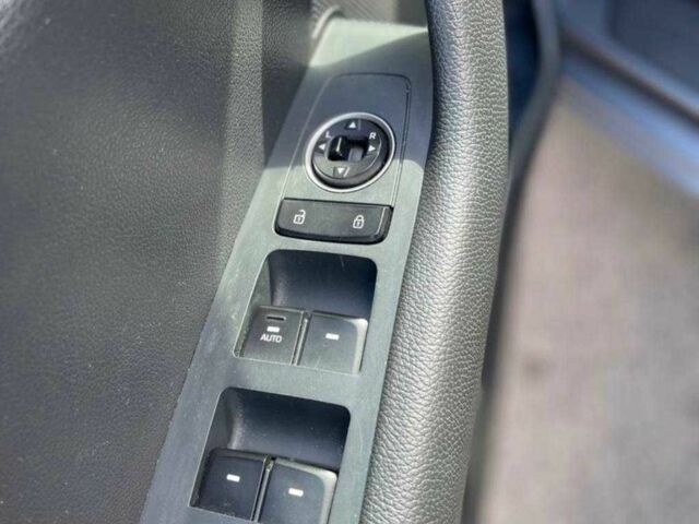 Серый Хендай Соната, объемом двигателя 2.4 л и пробегом 61 тыс. км за 7600 $, фото 9 на Automoto.ua