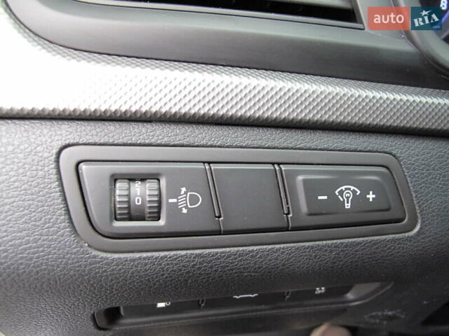 Сірий Хендай Соната, об'ємом двигуна 0 л та пробігом 256 тис. км за 13999 $, фото 53 на Automoto.ua