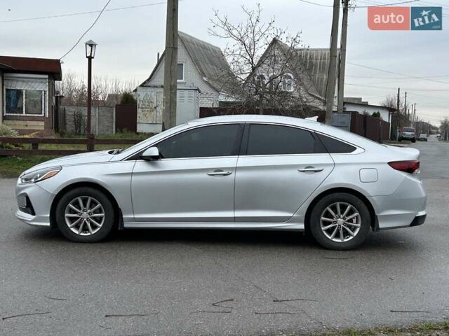 Сірий Хендай Соната, об'ємом двигуна 2.36 л та пробігом 83 тис. км за 10900 $, фото 9 на Automoto.ua