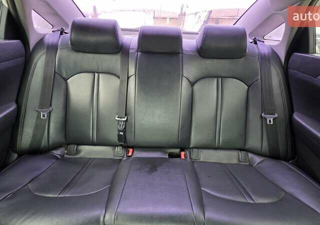 Серый Хендай Соната, объемом двигателя 2 л и пробегом 398 тыс. км за 11490 $, фото 9 на Automoto.ua