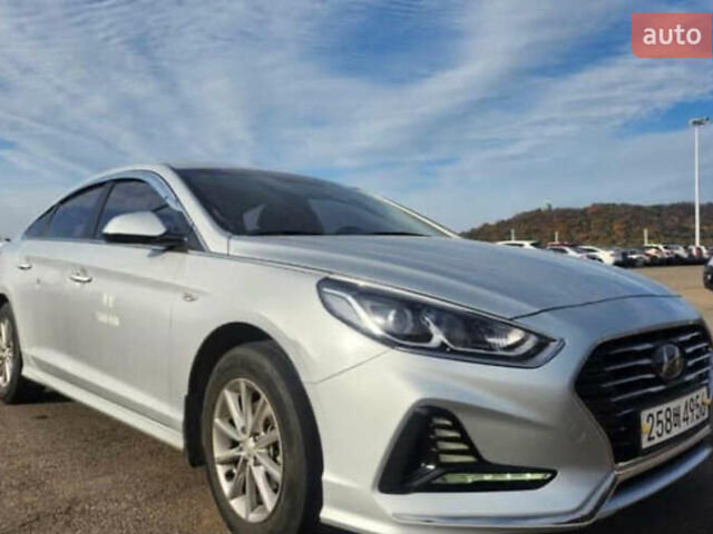 Сірий Хендай Соната, об'ємом двигуна 2 л та пробігом 280 тис. км за 8800 $, фото 2 на Automoto.ua