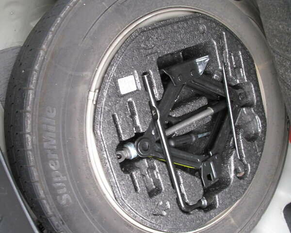 Сірий Хендай Соната, об'ємом двигуна 0 л та пробігом 256 тис. км за 13999 $, фото 31 на Automoto.ua