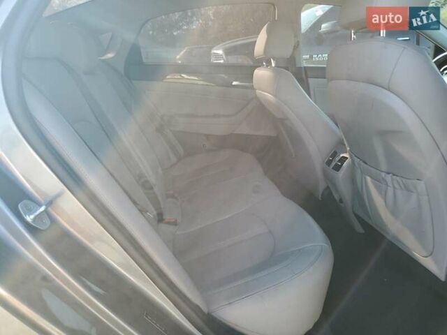 Серый Хендай Соната, объемом двигателя 2.4 л и пробегом 91 тыс. км за 2600 $, фото 10 на Automoto.ua