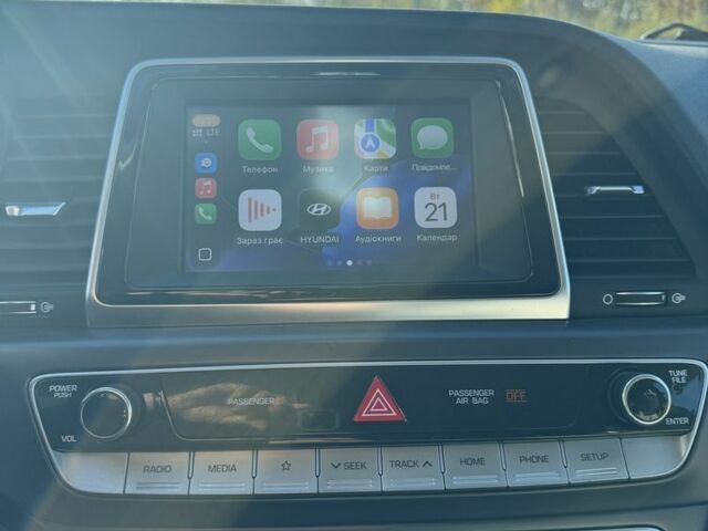 Серый Хендай Соната, объемом двигателя 2 л и пробегом 140 тыс. км за 342 $, фото 6 на Automoto.ua