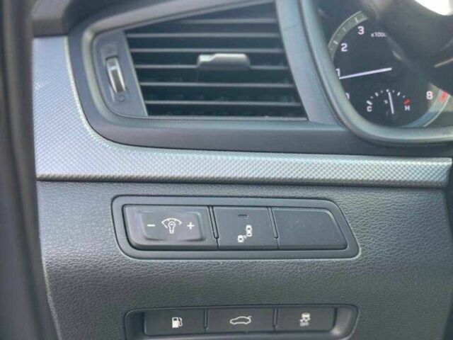 Серый Хендай Соната, объемом двигателя 2.4 л и пробегом 61 тыс. км за 7600 $, фото 10 на Automoto.ua