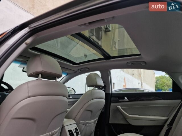 Серый Хендай Соната, объемом двигателя 2 л и пробегом 160 тыс. км за 14990 $, фото 54 на Automoto.ua