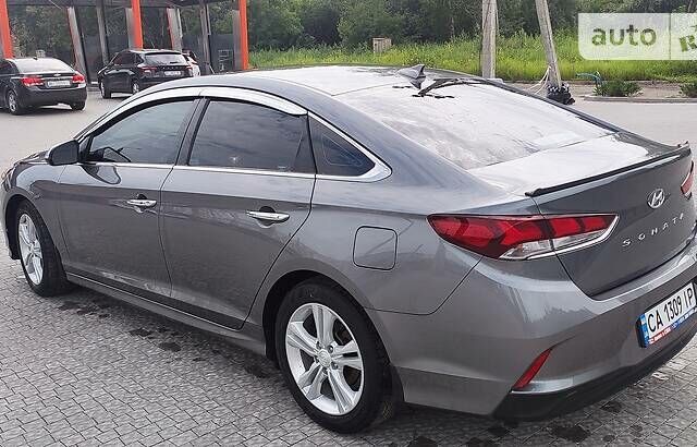 Серый Хендай Соната, объемом двигателя 2.4 л и пробегом 93 тыс. км за 14154 $, фото 5 на Automoto.ua