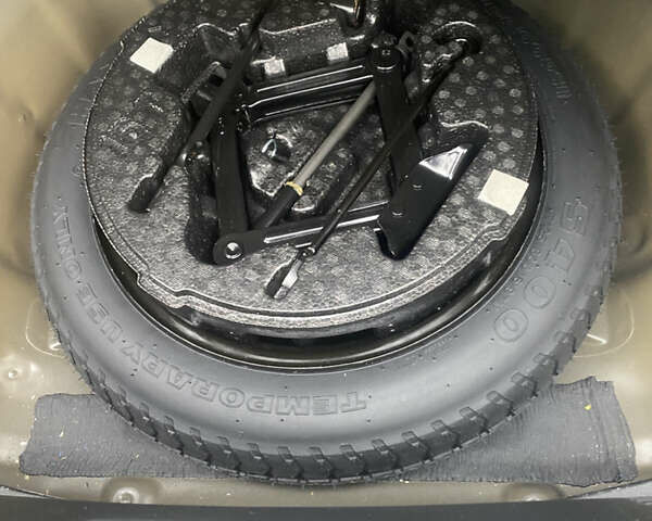 Серый Хендай Соната, объемом двигателя 2.4 л и пробегом 75 тыс. км за 13700 $, фото 12 на Automoto.ua