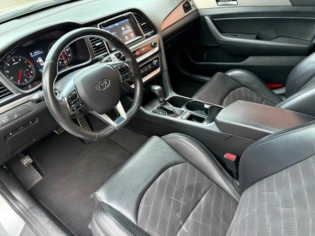 Сірий Хендай Соната, об'ємом двигуна 2.4 л та пробігом 37 тис. км за 8500 $, фото 7 на Automoto.ua