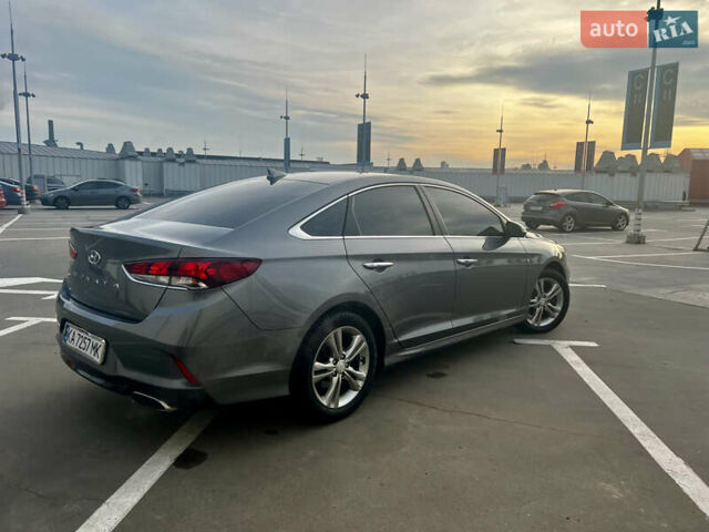 Серый Хендай Соната, объемом двигателя 2.36 л и пробегом 109 тыс. км за 14500 $, фото 2 на Automoto.ua